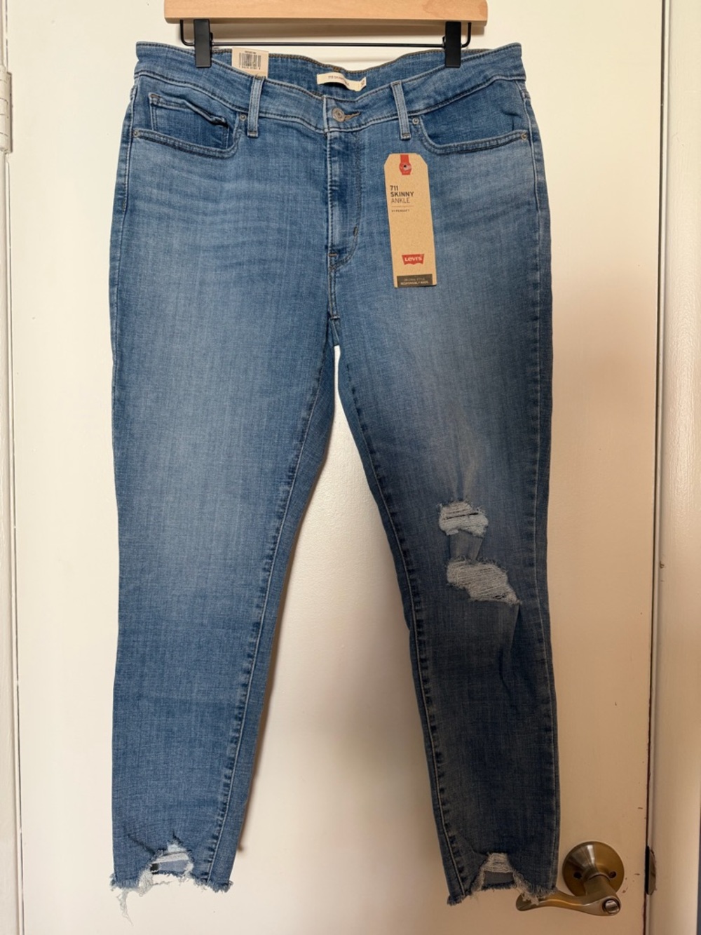 Levi's Women's Medium Blue Distressed Ankle Skinny Jeans